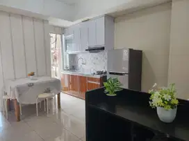 Apartemen Green Lake Sunter 2BR furnish interior, view pool, min 3bln