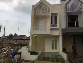 Rumah 2,5 lt, siap Huni Green Natural Huis, dekat dengan MRT