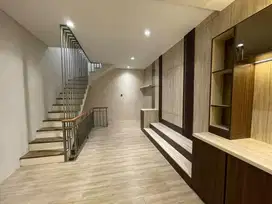 Dijual Rumah Furnished Kota Baru Parahyangan Cantik Posisi Hook