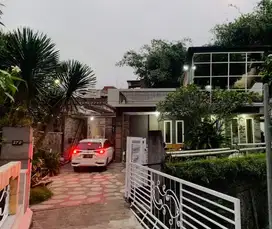 Rumah Nuansa Bali Tengah Kota Malang Dekat Alun Alun