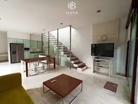 For Rent Townhouse 3Lt Furnished area Pejaten Barat