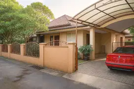 Jual murah rumah luas nyaman di Cireundeu cocok untuk keluarga besar !