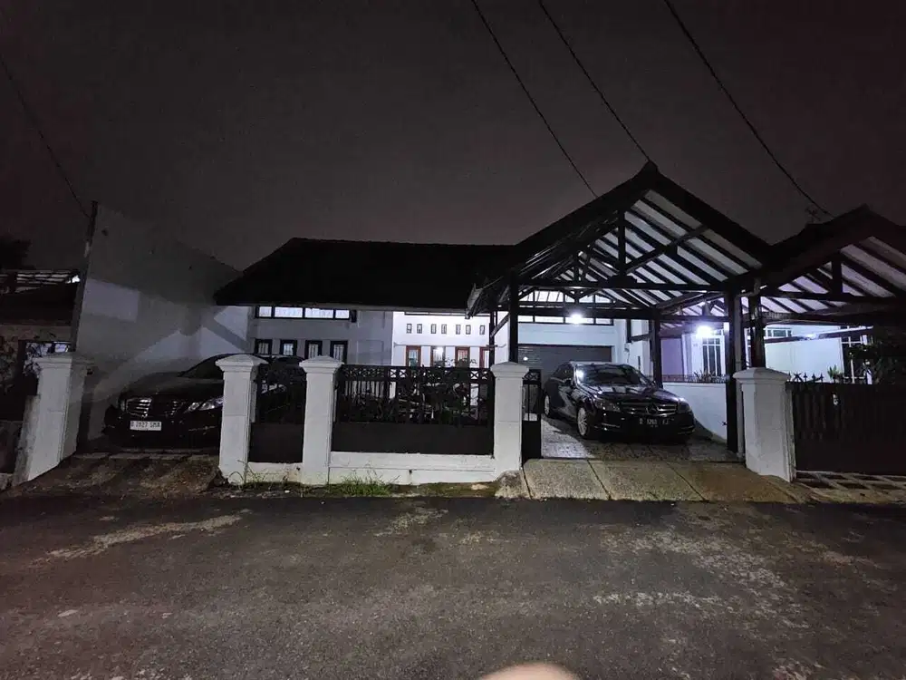Jual Rumah Lama Terawat di Cisokan Sayap Supratman dkt Gedung Sate