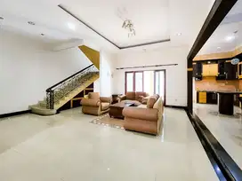 Dijual villa komplek Cemara asri jln sikas