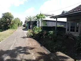 Tanah plus rumah sukoharjo 392m² muka 11m jln 5m , 40m dari jalan raya