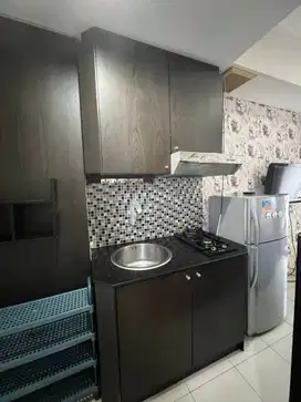 Apartemen Green Lake Sunter Studio furnish, lantai sedang, lengkap .