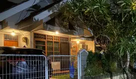 Rumah nyaman hadap timur kompleks Nusa Loka, BSD City (lt 240/160)
