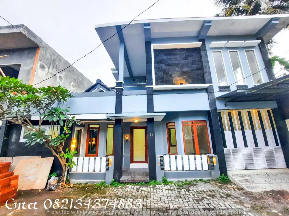 Dijual murah Rumah 2 lantai siap huni di Sleman, dekat SCH