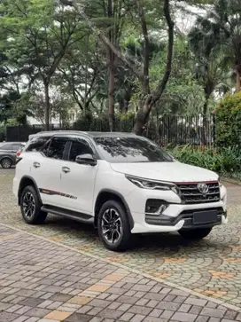 VRZ TRD AT 2021 Putih