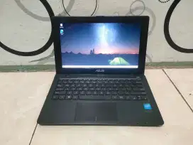 Jual BU Notebook Asus X200MA -CELERON -HDD 500GB -2GB -MULUS 96%