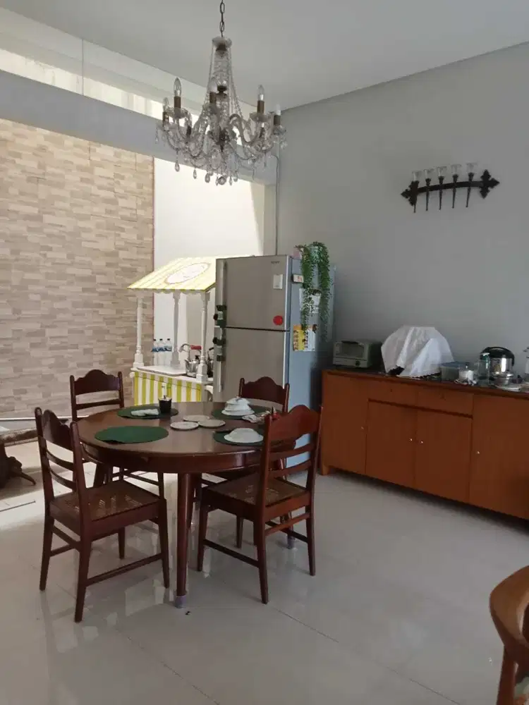 Dijual Rumah 2 lantai di Sunrise Garden, SHM