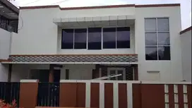 Rumah 2 Lt Jl. Panda Timur dekat Kelurahan Palebon