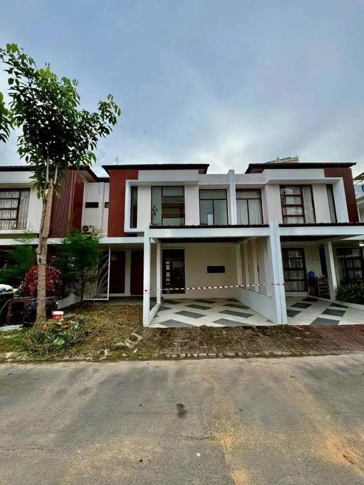 Dijual Rumah 2 Lantai di Grand Orchid, Batam Center