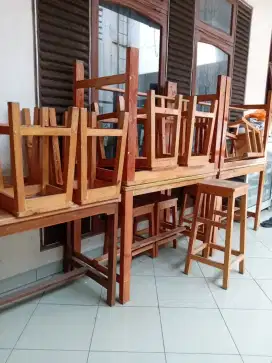 DIJUAL MEJA DAN KURSI KAYU CAFE