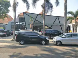 Bamgunan komersial Kapuas Surabaya Pusat