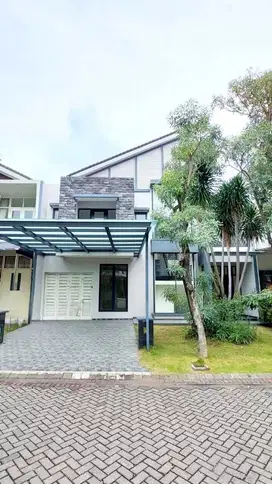 Rumah minimalis one golf terrace pakuwon indah surabaya barat