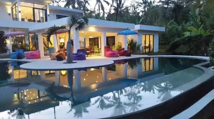 Dijual villa elite view alam
