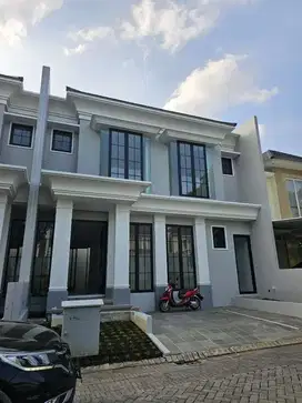 Rumah American style modern Citraland Surabaya Barat