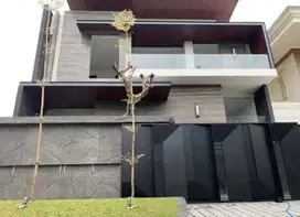Rumah Bukit Golf split level baru gress Citraland Surabaya