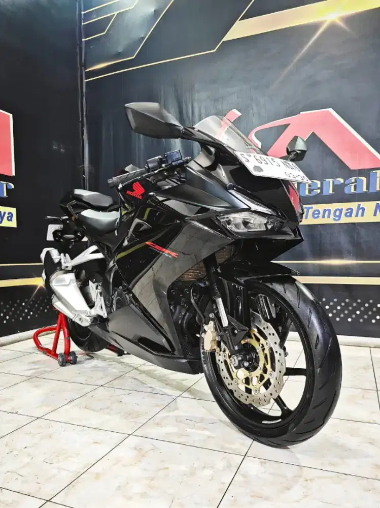 Honda CBR250RR TH 2020 black Freedom Anugerah motor rungkut
