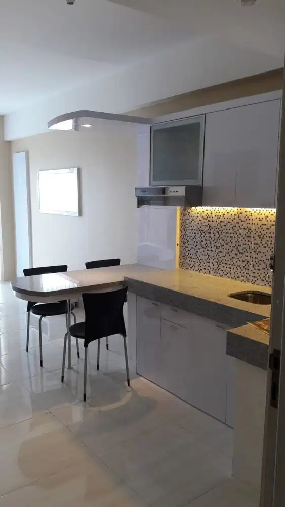 Di Jual Apartemeb Puncak Bukit Golf 2 br luas 52m²