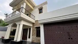 Disewakan Rumah cocok dipakai untuk Kantor area Cipete Jaksel
