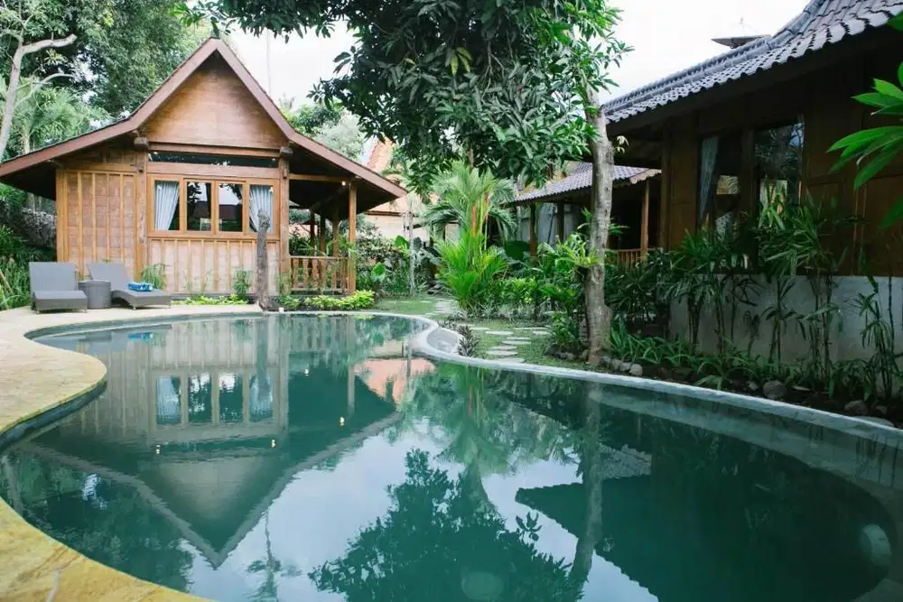 DI SEWAKAN VILLA BIG GARDEN TENANH NYAMAN LOKASI DI SANUR