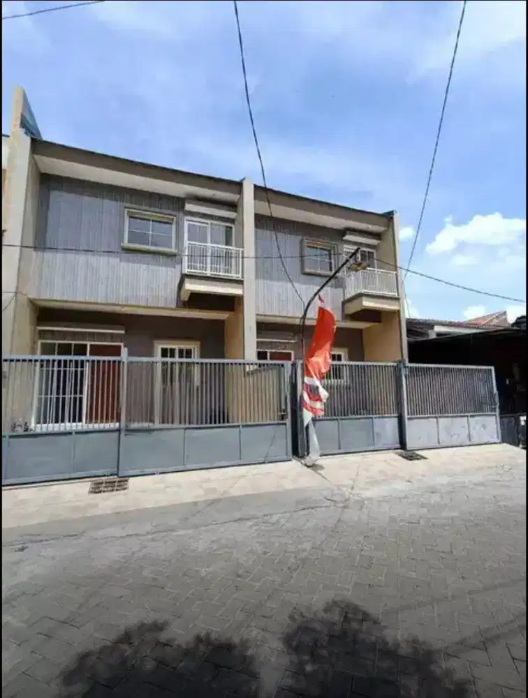 Di Jual Rumah Baru Mulyosari Semi Furnish 2 lantai