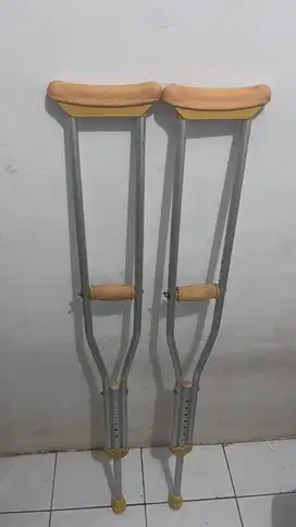 DIJUAL TONGKAT KETIAK