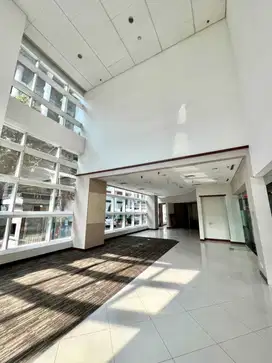 Sewa Kantor 325 m2 Kondisi Fitted di Mega Plaza Rasuna Said Kuningan