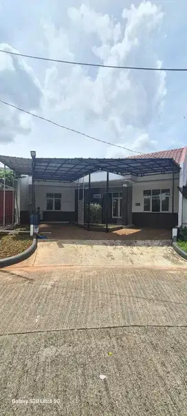 Disewa Rumah Mewah Taman Beverly Lippo Cikarang, 350 Juta/Tahun, Nego!