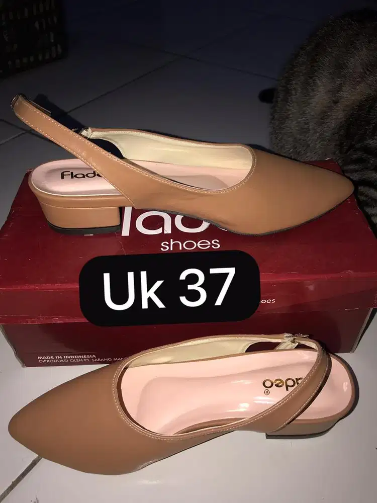 Sendal sepatu serba 35k
