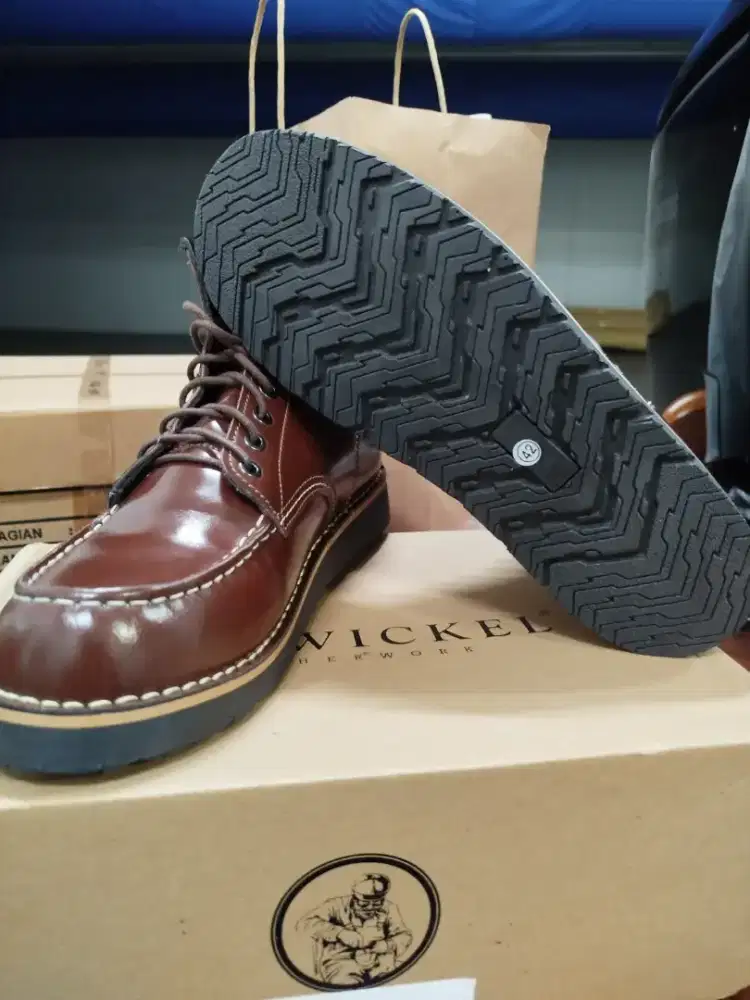 Jual Sepatu Beinwickel Second Like New