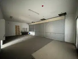 Komersial Area Di Jual Lokasi Di Lobby Tengah Untuk Usaha