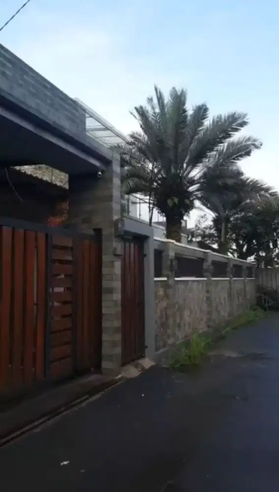Rumah Mewah Minimalis di Buahbatu Bandung, Lokasi Strategis