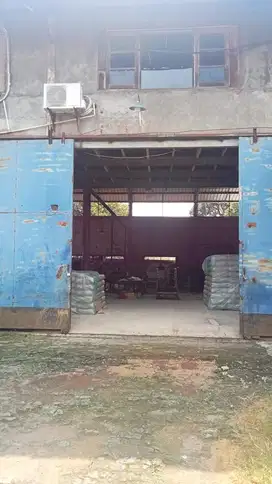 DIJUAL Pabrik Di Bekasi Timur, ada Mes, Kantor. Hadap Barat Daya.