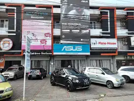 Disewakan ruko 3 lantai dekat pakuwon mall ringroad utara yogyakarta
