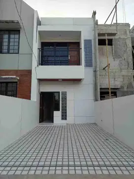 Rumah 2 Lantai Siap Huni Dalam Cluster Di Cibubur Jakarta Timur