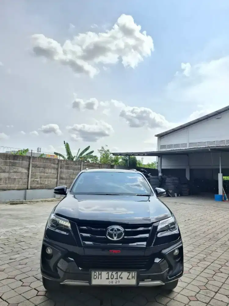 VRZ TRD 2019 diesel matic. Km 69rb antik