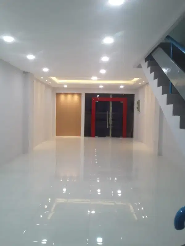 Ruko Intercon Plaza 82/235 275jt 8M