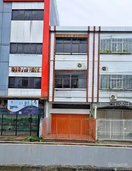 Ruko Strategis Dan Siap Huni Di Jalan Gunung Latimojong