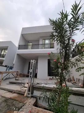 Rumah Dijual 2 lantai Baru di Villa Melati Mas Siap Huni