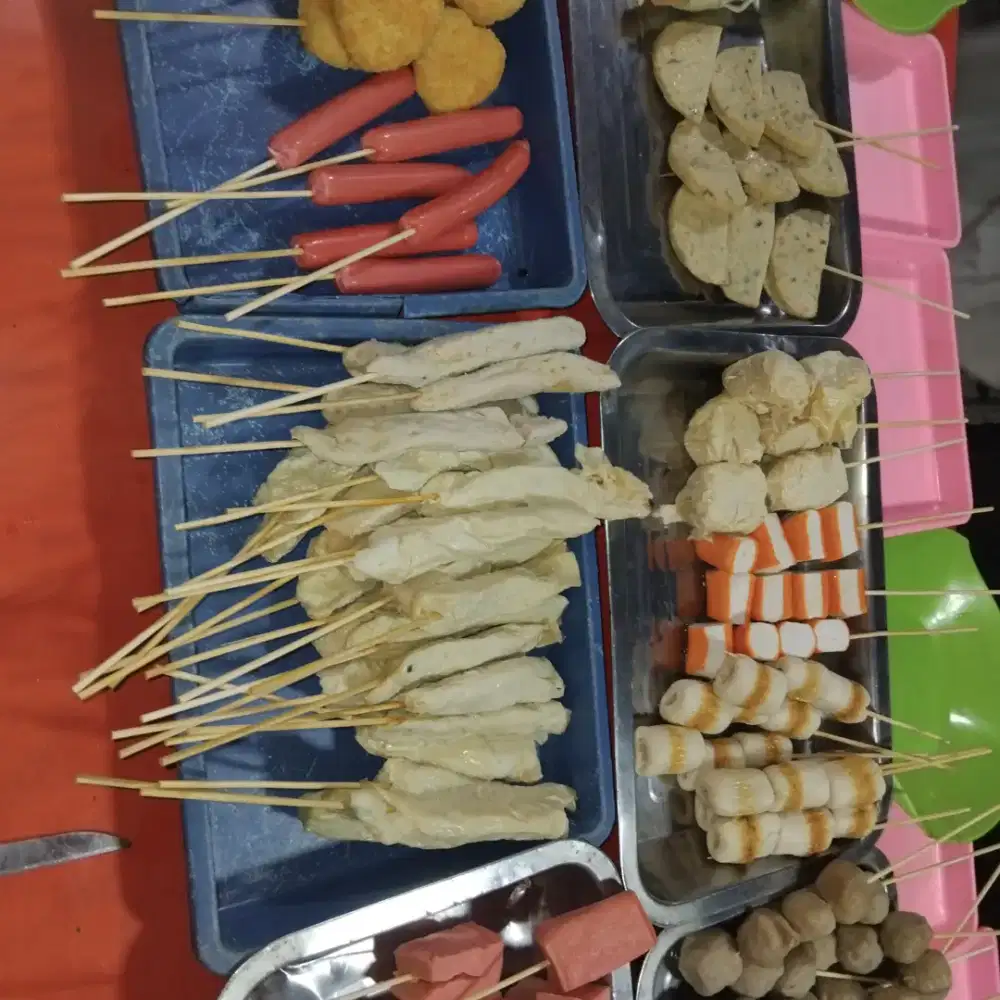 Jaga stan sosis goreng/bakar
