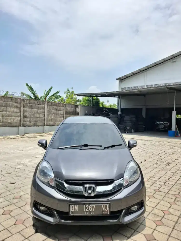 Mobilio 2014 E manual. Km 130rb