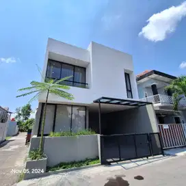Rumah Industrial Modern Full Furnished di Sleman 7 menit dari Kampus UII