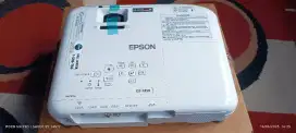 DIJUAL INFOCUS/PROYEKTOR EPSON EB-X450