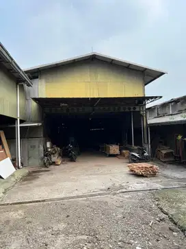 Dijual Gudang Dan Tanah Jauh Dibawa Harga Pasar
