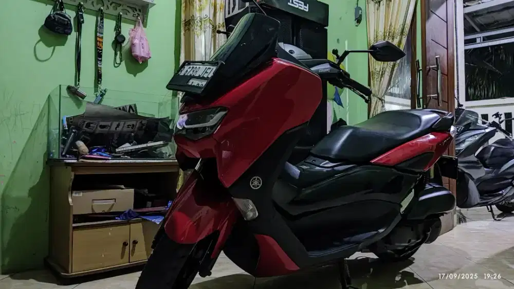Nmax 2023 merah