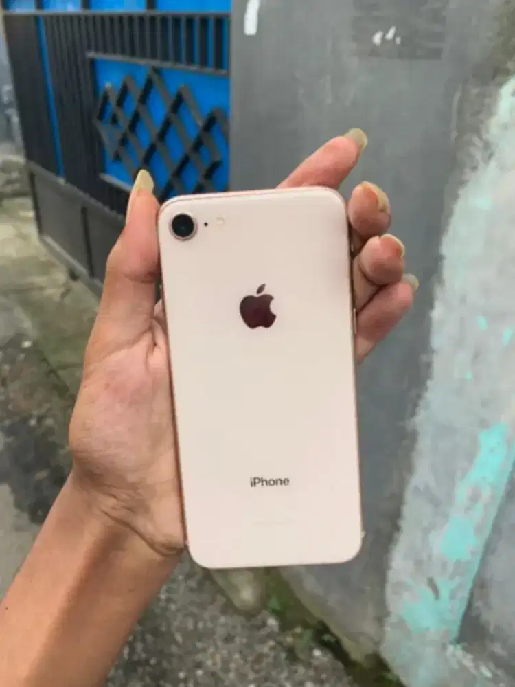 Ip 8 64gb LL/A al oprator