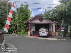 Di Jual Rumah Mewah Siap Huni Dekat Kampus UGM jogja